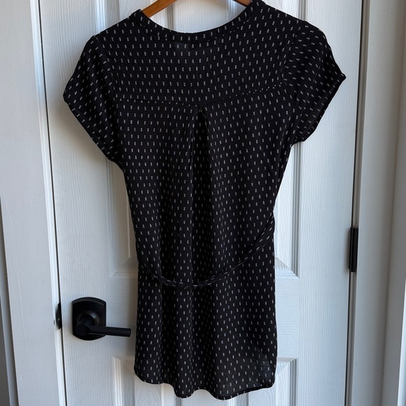 Segura Short Sleeve Tie Waist Maternity Blouse, Size Small - Picture 3 of 9